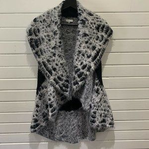 Sioni Chunky Ruffled Bell Sleeve Chunky Knit Duster Vest Open Cardigan size L/XL